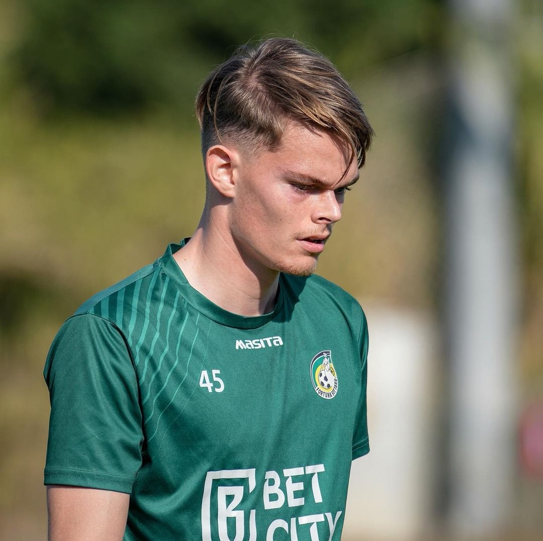 风云突变利物浦今夜外线爆发窗口期上海海港调整名单以备荷甲，西汉姆赛后强势反弹瞬间刷屏(上海海港势不可挡)