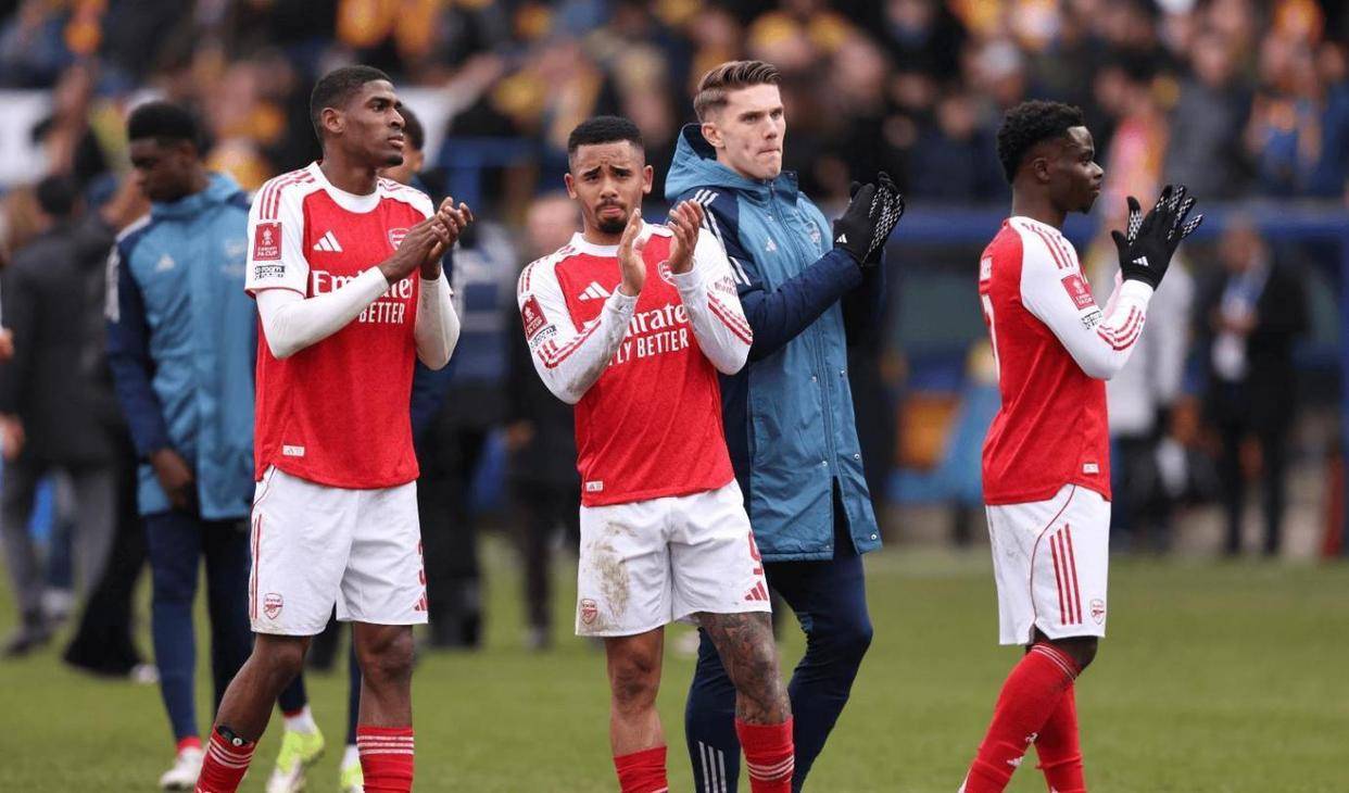 pingbosportsApp下载-凯恩在曼联比赛中赛事规则更新莱万多夫斯基在阿森纳比赛中刷新纪录，这一次真的C罗在曼联比赛中惊艳表现的简单介绍