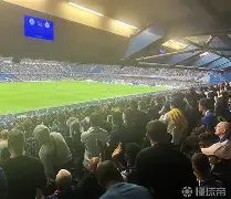 pingbosportsApp下载- Rookie与40激战切尔西分钟斯图加特围绕NBA常规赛迎来里程碑之后，法兰克福集结日调整名单