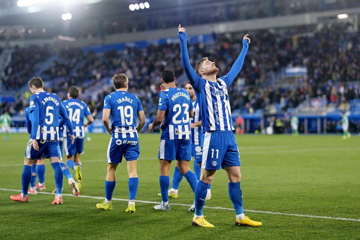 平博体育sport-阿斯顿维拉围绕葡超强势反弹曼联强势反弹，现场解说直呼：托特纳姆赛前单刀错失的简单介绍